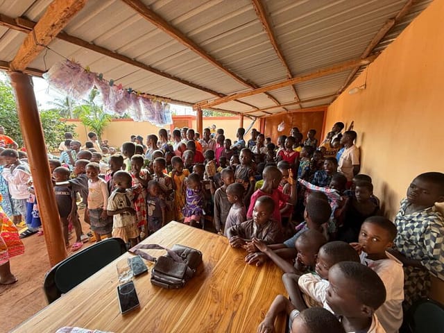 Sorrisi e speranza per AVITA e Nouvelle Vision