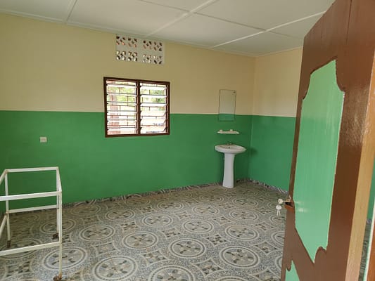 Sala visite Dispensario Afagnan Eve - 2023